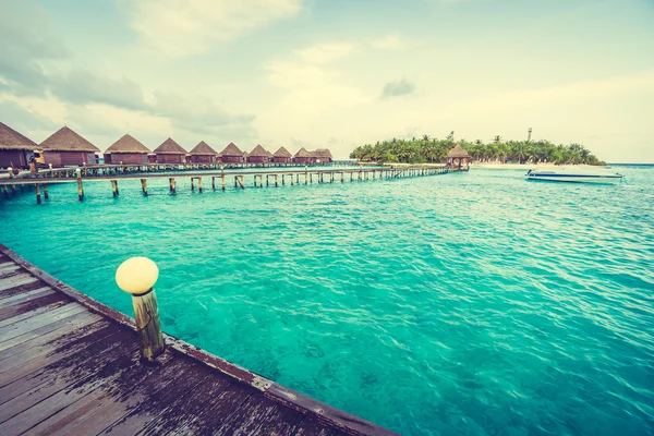 Bella isola tropicale delle Maldive — Foto Stock