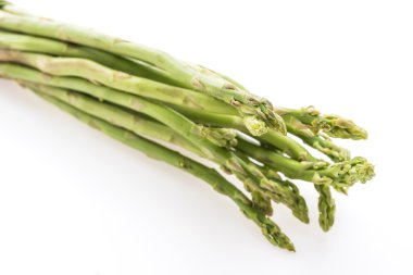 taze yeşil kuşkonmaz sebze