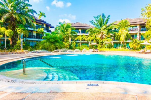 Açık Yüzme Havuzu