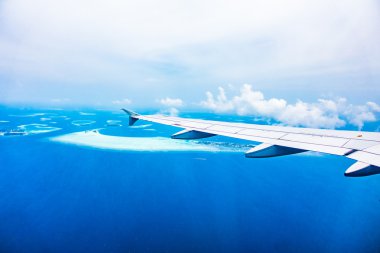 Uçak kanadı güzel tropik Manzaralı