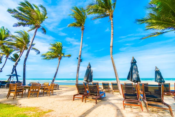 şemsiye ve sandalye