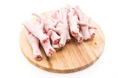 Ham taze tavuk ayağı