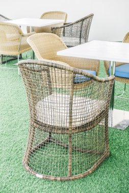 Boş sandalye ve masa Restaurant'ta