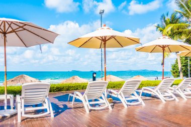 şemsiye ve sandalye