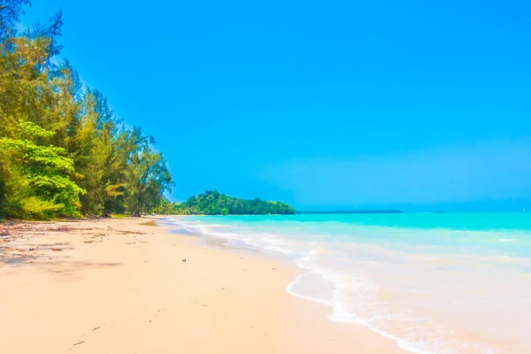 Mooi tropisch strand — Stockfoto