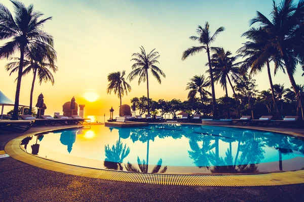 güzel bir Yüzme Havuzu