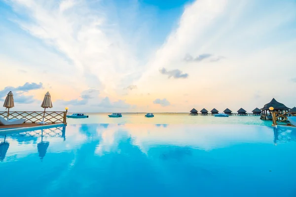 Piscina all'aperto — Foto Stock