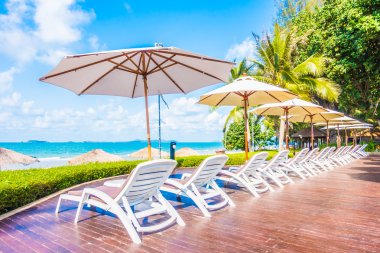 şemsiye ve sandalye