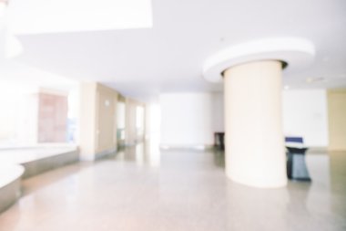 Otel lobisinde bulanıklık