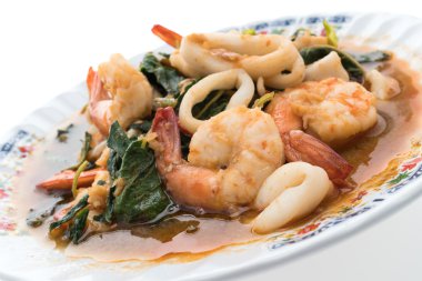 Tay tarzı ile Baharatlı deniz ürünleri