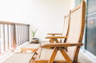 Boş sandalye balkon 