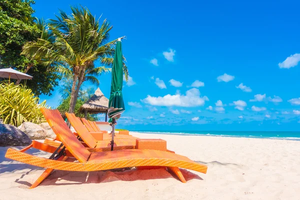 Beautiful tropical beach — Stock Photo, Image