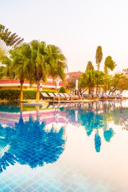 güzel bir Yüzme Havuzu