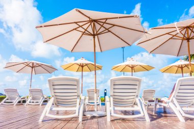 şemsiye ve sandalye