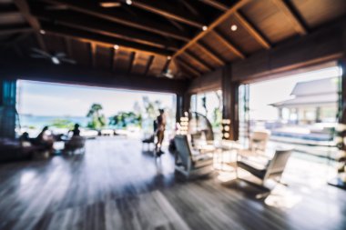 Otel lobisinde bulanıklık