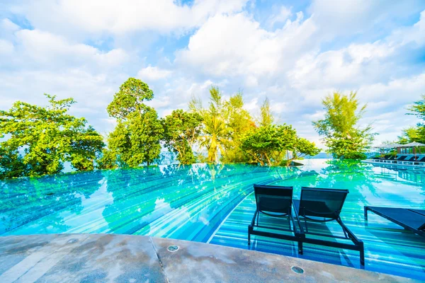 Piscina all'aperto — Foto Stock