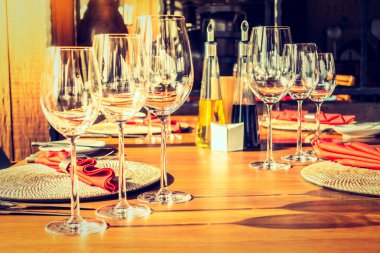 Restoranda masa ayarları