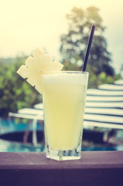 Açık Yüzme Havuzu