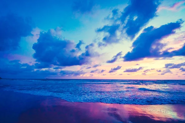 Sonnenuntergang am Strand — Stockfoto