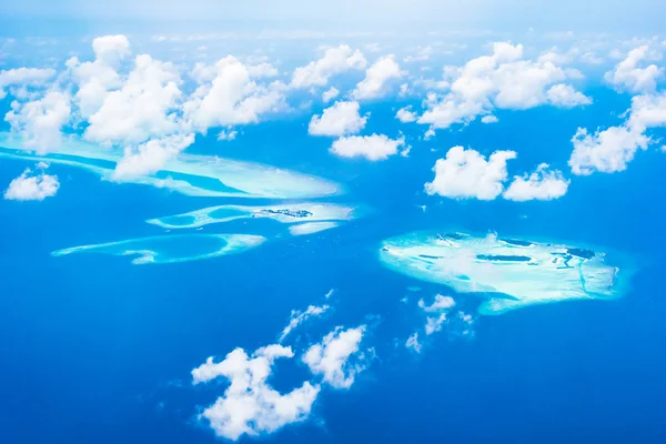 Вид з повітря на острів мальдів — стокове фото