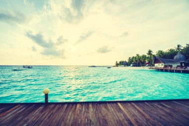 Tropik Maldivler Adası