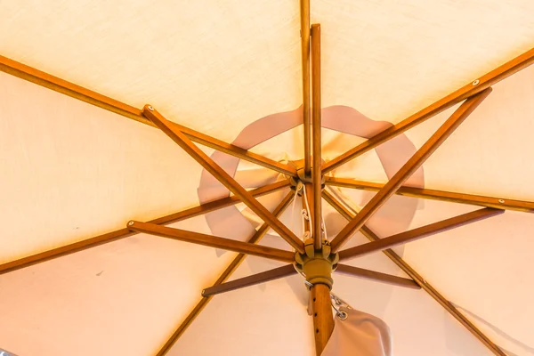 Закройте зонтик — стоковое фото