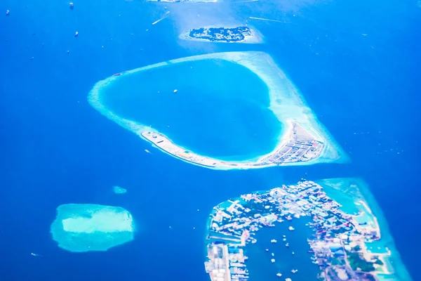 美しい熱帯の島の空中写真 — ストック写真