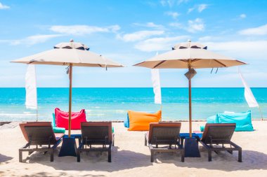 şemsiye ve sandalye