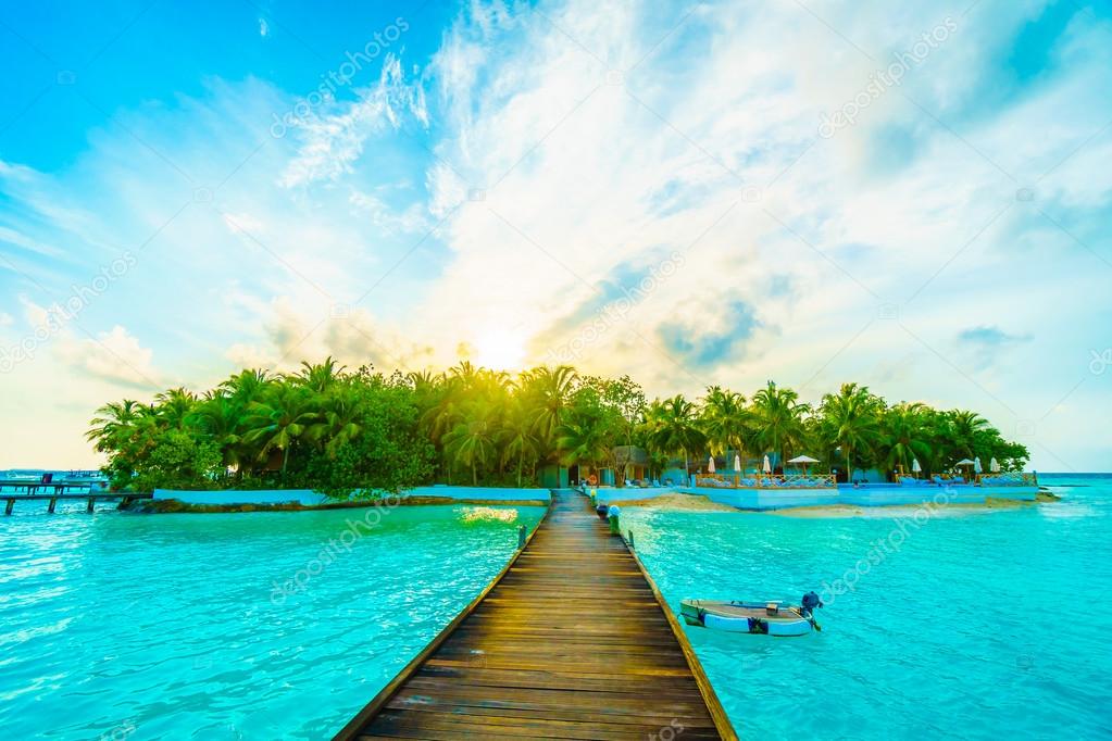 Wunderschones Tropisches Malediven Resort Stockfotografie Lizenzfreie Fotos C Mrsiraphol Depositphotos