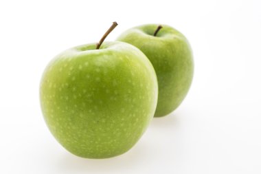 yeşil elma meyvesi