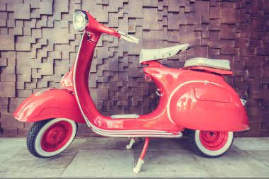 Kırmızı vintage motosiklet