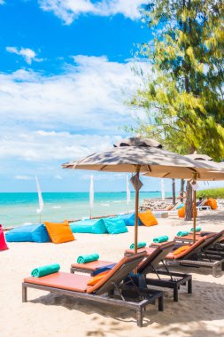 şemsiye ve sandalye