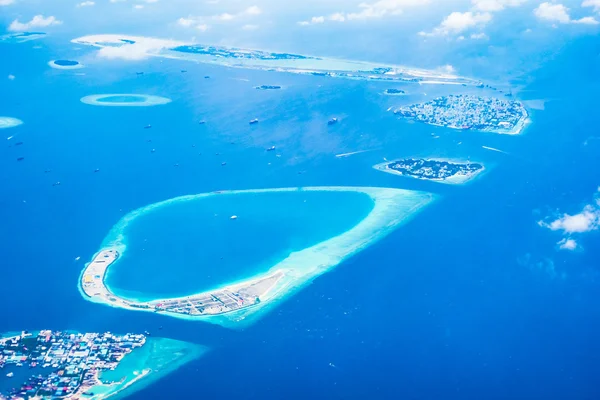 Красива Тропічна Maldives resort — стокове фото