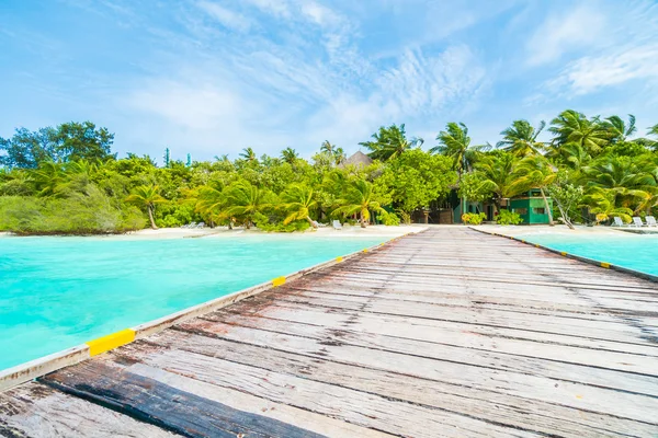Piękny tropikalny resort Malediwy — Zdjęcie stockowe