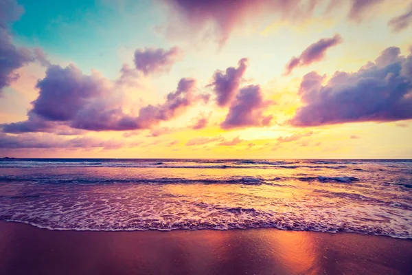 Sonnenuntergang am Strand — Stockfoto