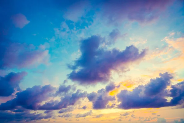 Pôr do sol na praia — Fotografia de Stock