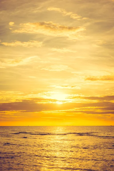 Sonnenuntergang am Strand — Stockfoto