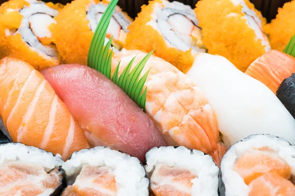 Meeresfrüchte-Sushi japanisch — Stockfoto