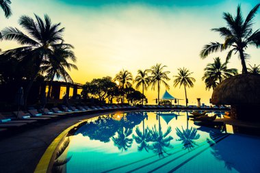 güzel bir Yüzme Havuzu