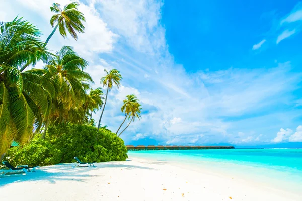 Wunderschöne tropische Insel der Malediven — Stockfoto