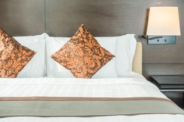 Yastık Yatak Dekorasyon