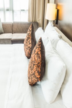 Yastık Yatak Dekorasyon