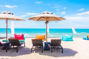 şemsiye ve sandalye