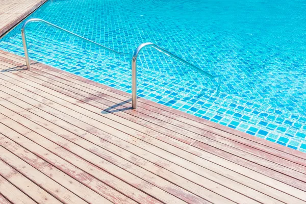 Outdoor swimming pool — Stock Photo, Image