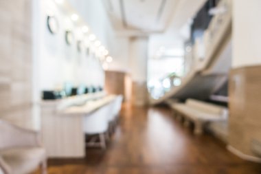 Otel lobisinde bulanıklık