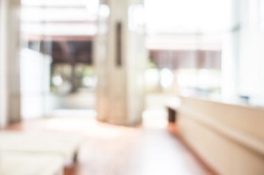 Otel lobisinde bulanıklık