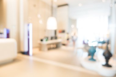 Otel lobisinde bulanıklık