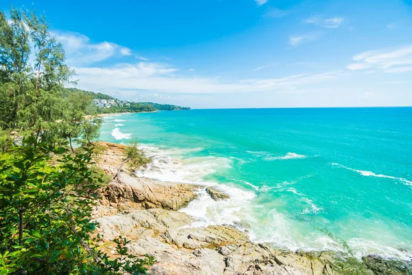 Wunderschöner tropischer Strand auf den Malediven — Stockfoto