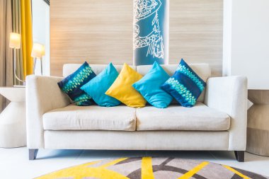 Güzel lüks yastık Divan