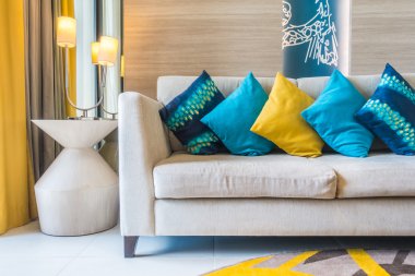 Güzel lüks yastık Divan